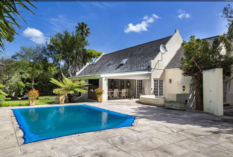 6 Bedroom Property for Sale in Hout Bay Western Cape